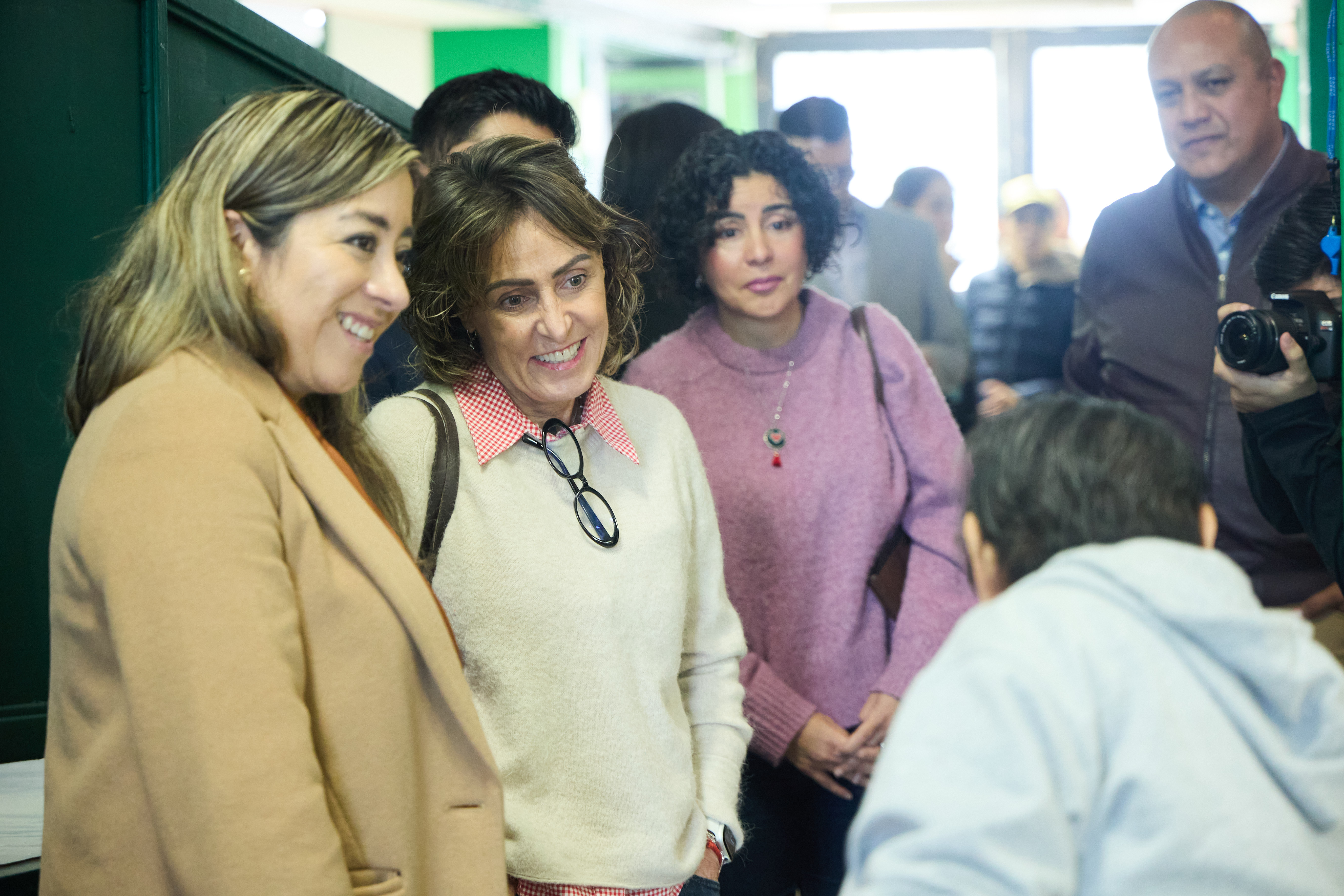 Roxana S&aacute;iz, Presidenta de la JAP CDMX, visit&oacute; APAC, IAP